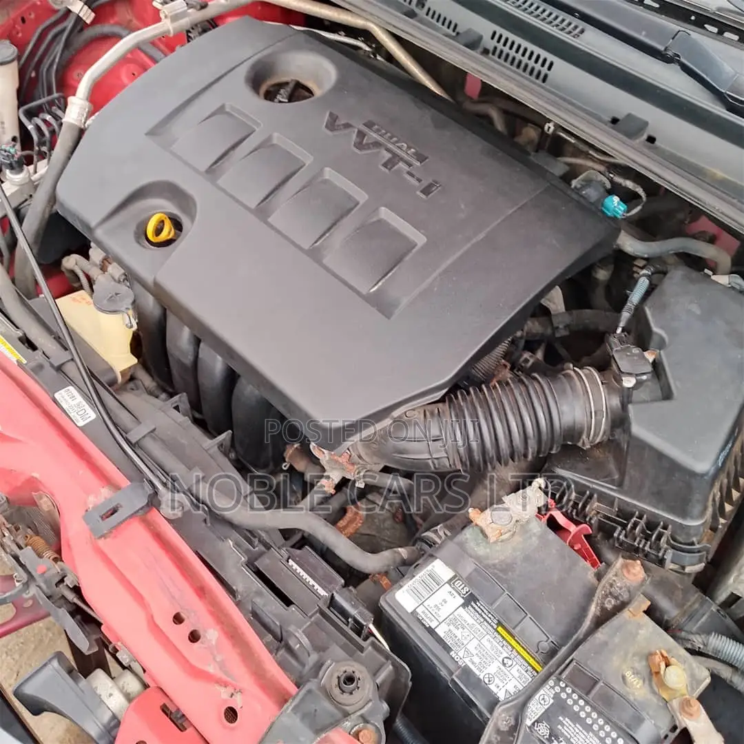 Toyota Corolla 2015 Red