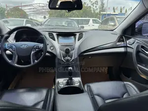 Hyundai Grandeur 2014 Black