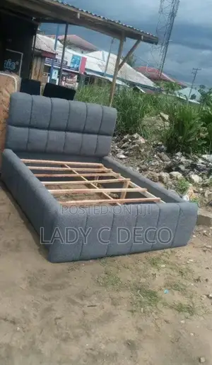 Luxury Bed Frame Available in Many Designs and Colors