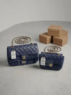 Ladies 2 in 1 Chanel Handbag EMA