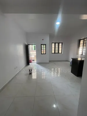 Mini Flat in Osapa london for rent