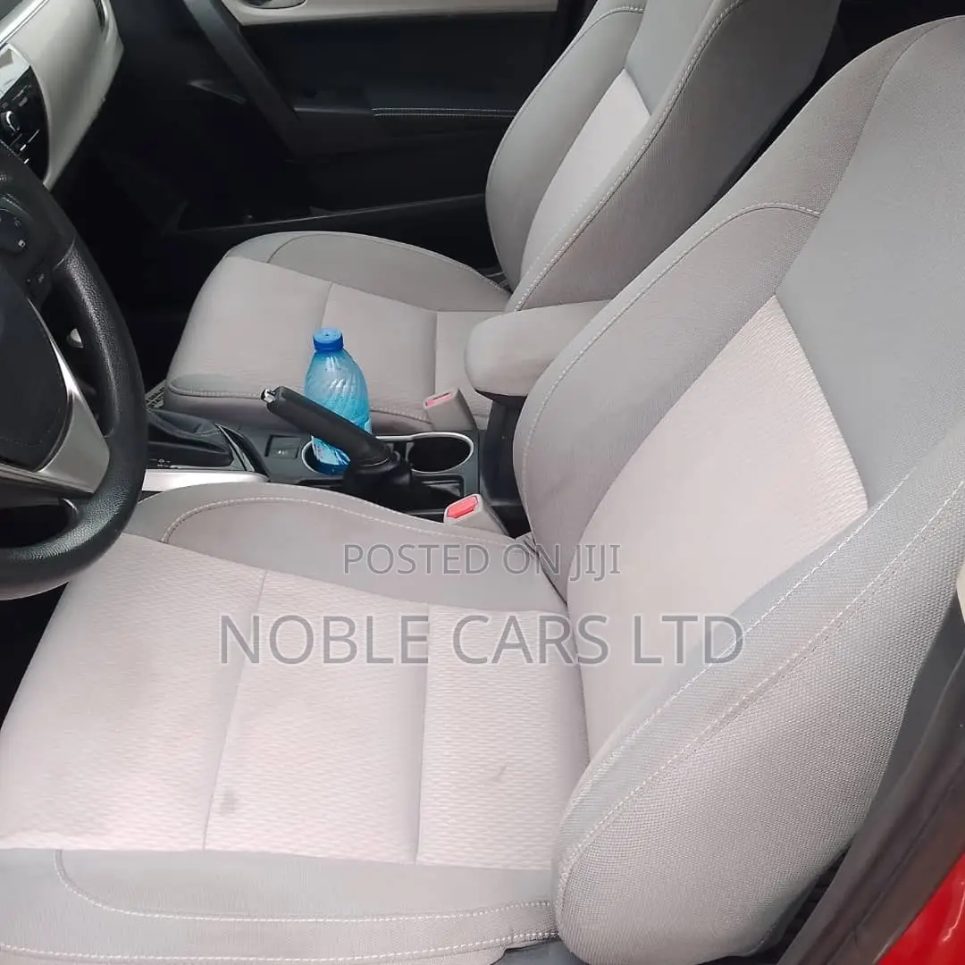 Toyota Corolla 2015 Red