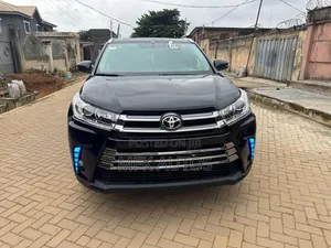 Toyota Highlander Limited 4dr SUV AWD (3.5L 6cyl 6A) 2014 Black