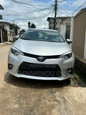 Toyota Corolla 2015 Silver