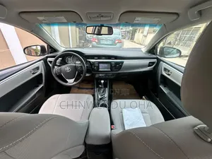 Toyota Corolla 2015 Silver