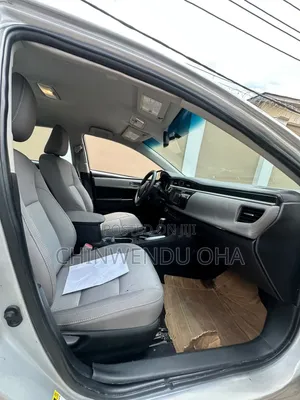 Toyota Corolla 2015 Silver