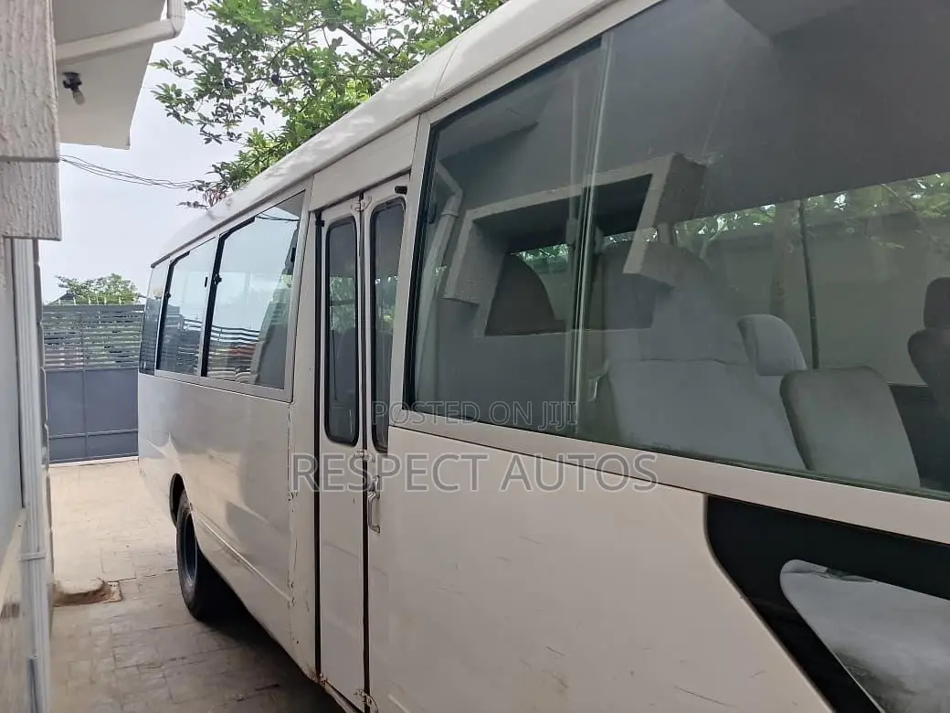 Toyota Coaster 2006 White