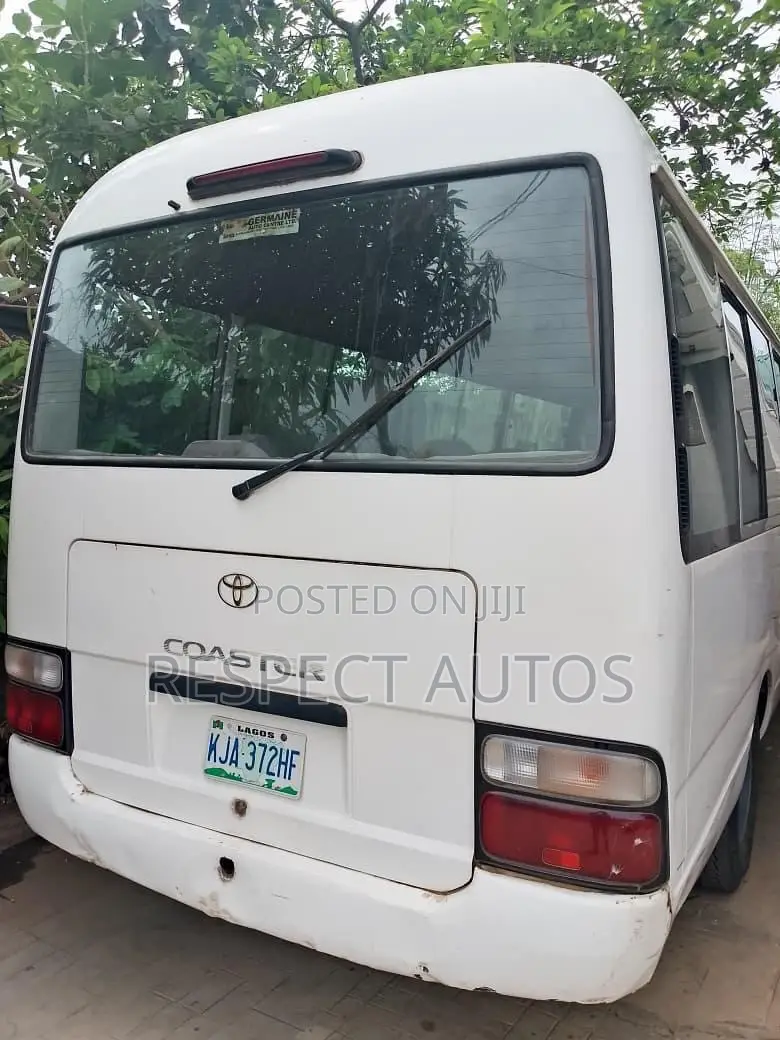 Toyota Coaster 2006 White