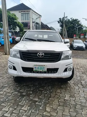 Toyota Hilux 2015 White