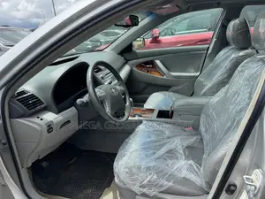 Toyota Camry XLE V6 4dr Sedan (3.5L 6cyl 6AM) 2008 Silver