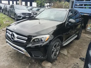 Mercedes-Benz GLC-Class 2017 Black