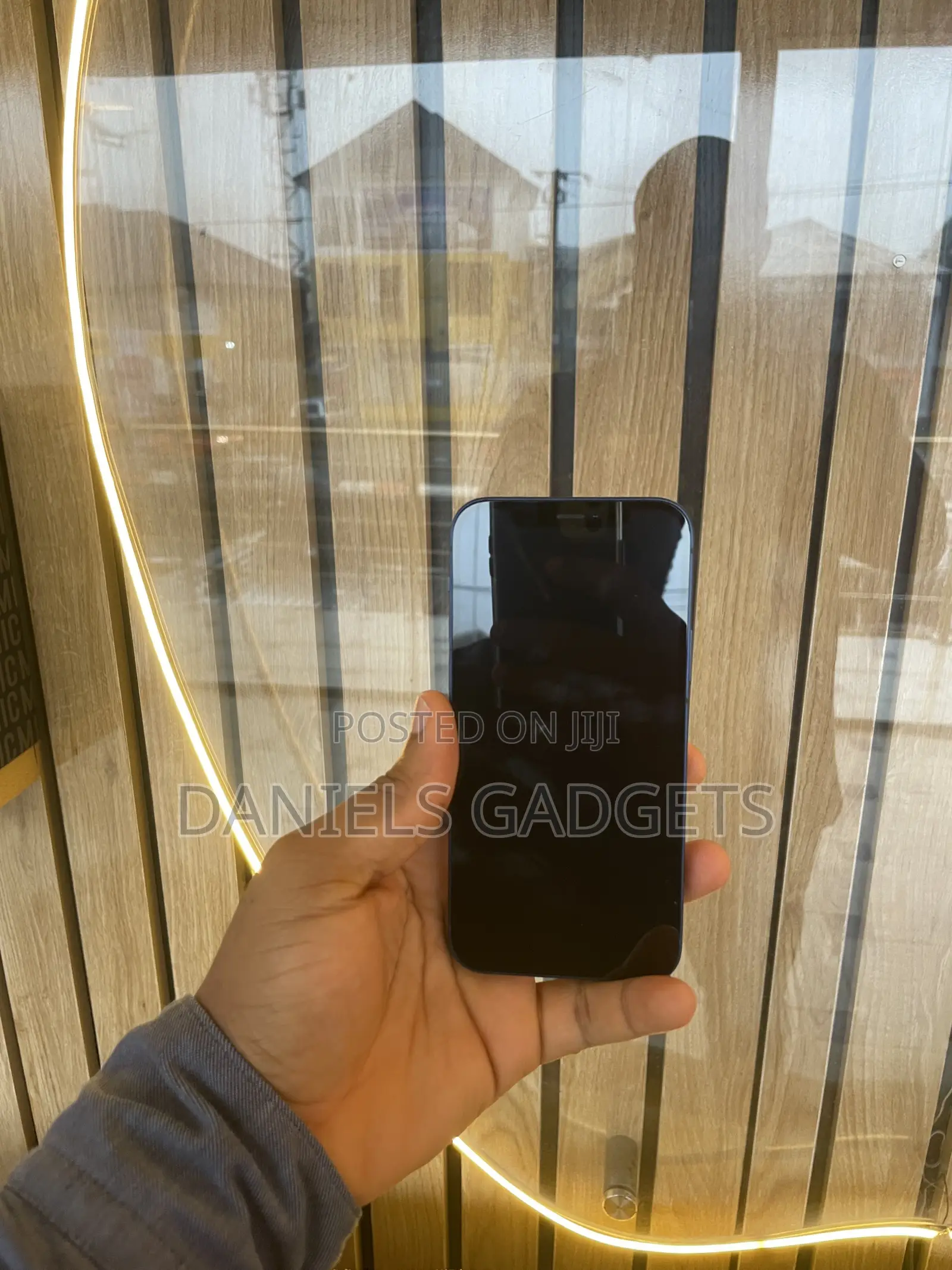 Apple iPhone 12 64 GB Blue