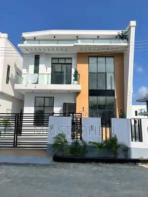 4bdrm Duplex in Ado / Ajah for sale