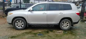 Toyota Highlander 2012 Silver