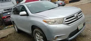 Toyota Highlander 2012 Silver