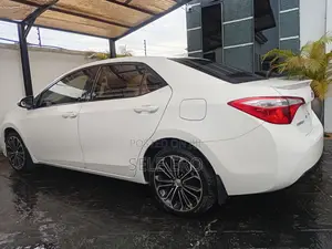 Toyota Corolla 2016 White