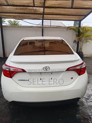 Toyota Corolla 2016 White
