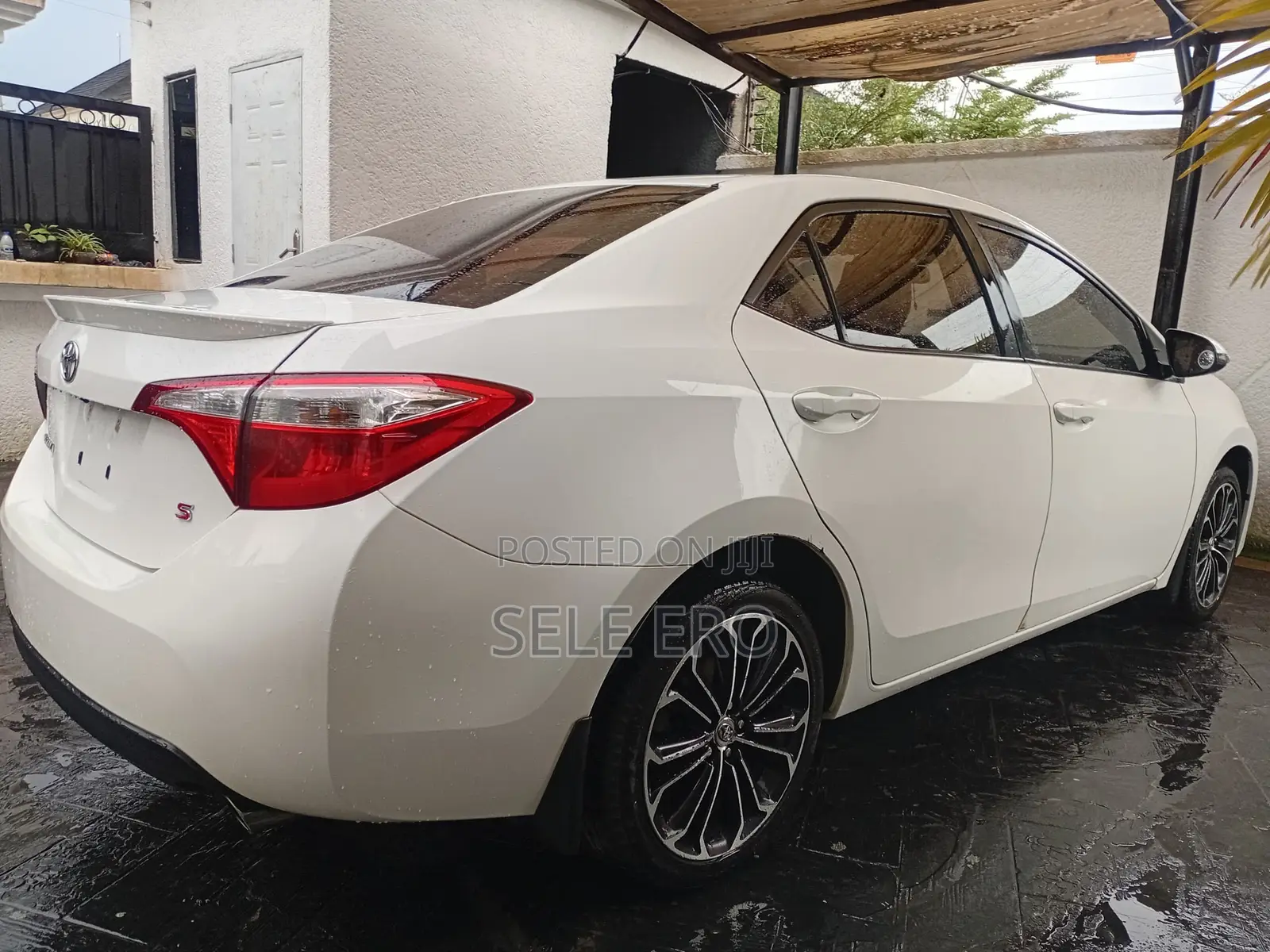 Toyota Corolla 2016 White