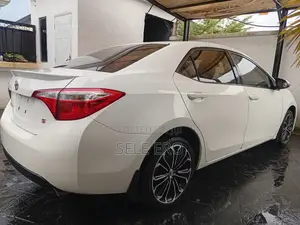 Toyota Corolla 2016 White