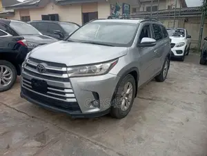 Toyota Highlander 2015 Gray