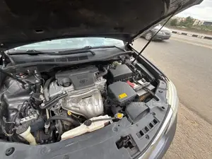 Toyota Camry LE 4dr Sedan (2.5L 4cyl 6A) 2015 Gray