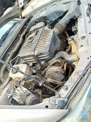 Toyota Highlander 2005 Gold