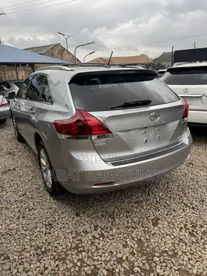 Toyota Venza LE FWD 2013 Silver