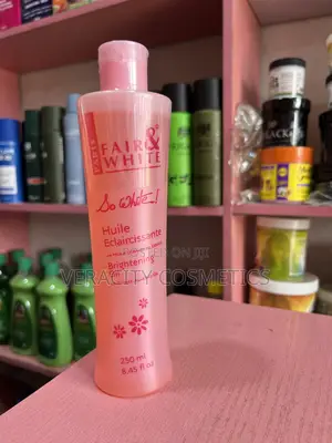 Fair White Brightening Oil With Sweet Almond Oil – 250ml