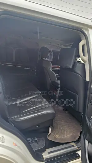 Lexus LX 2018 White