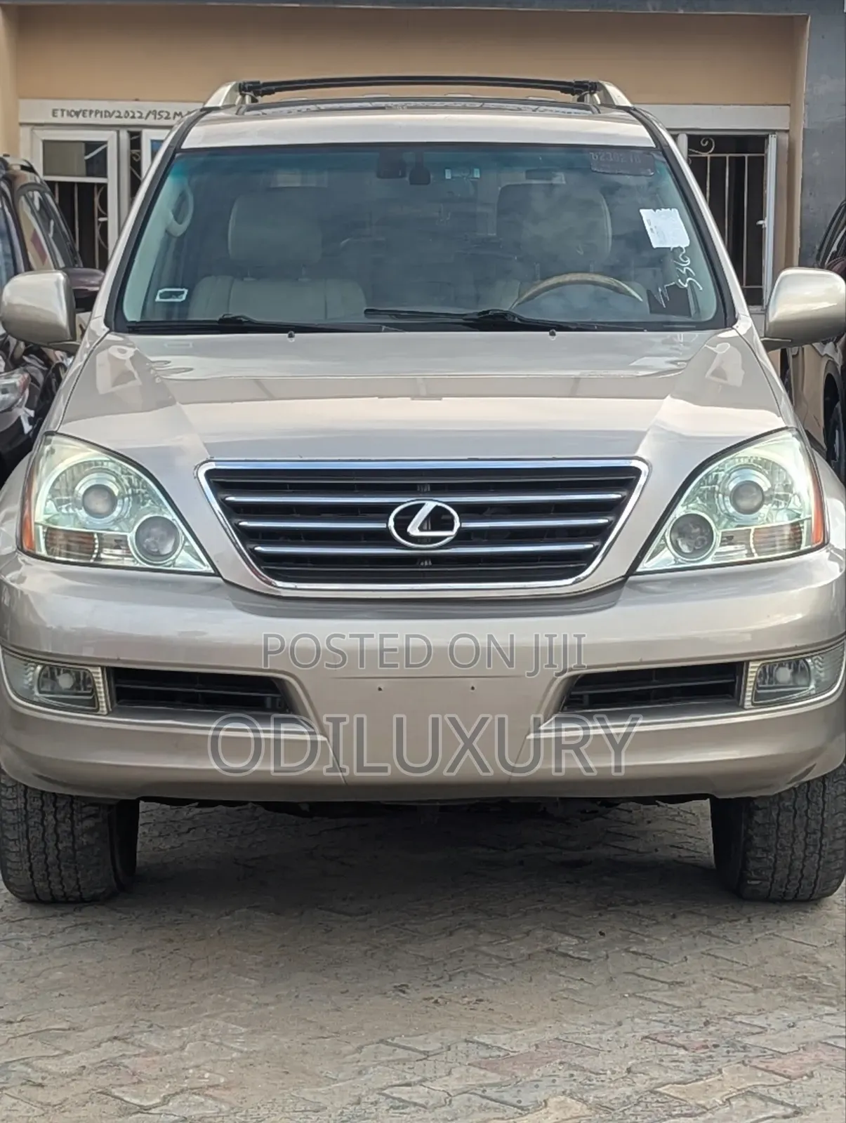 Lexus GX 470 2004 Gold