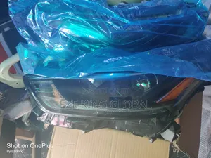 Head Light Toyota Highlander 2021