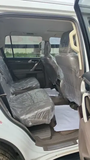 Lexus GX 460 Base 2017 White