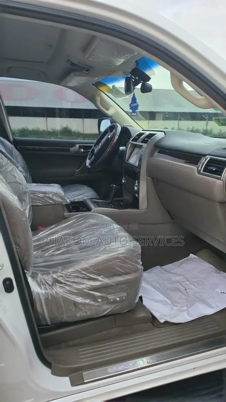 Lexus GX 460 Base 2017 White