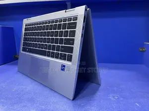 Laptop HP EliteBook 830 G8 16GB Intel Core i7 SSD 512GB