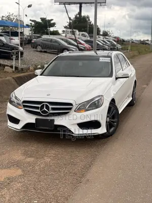 Mercedes-Benz E350 Base 4Matic Sedan AWD (3.5L 6cyl 7A) 2014 White