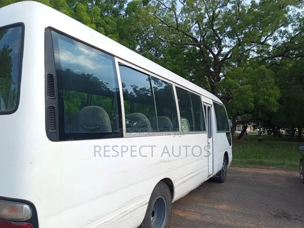 Toyota Coaster 2006 White