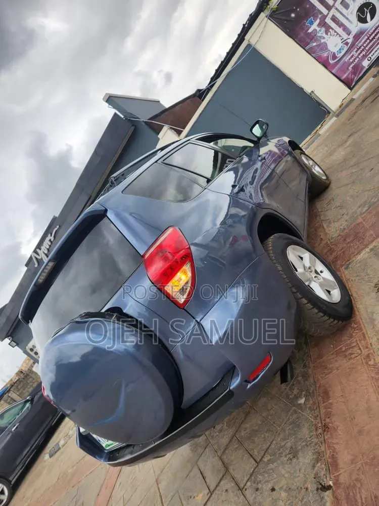 Toyota RAV4 2008 Blue