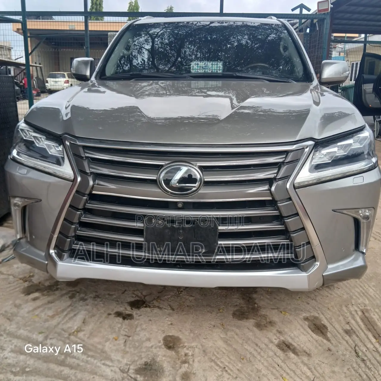 Lexus LX 2017
