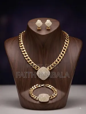 Iced Cuban Link Jewellery Set for Women. Chunky Gold Set.