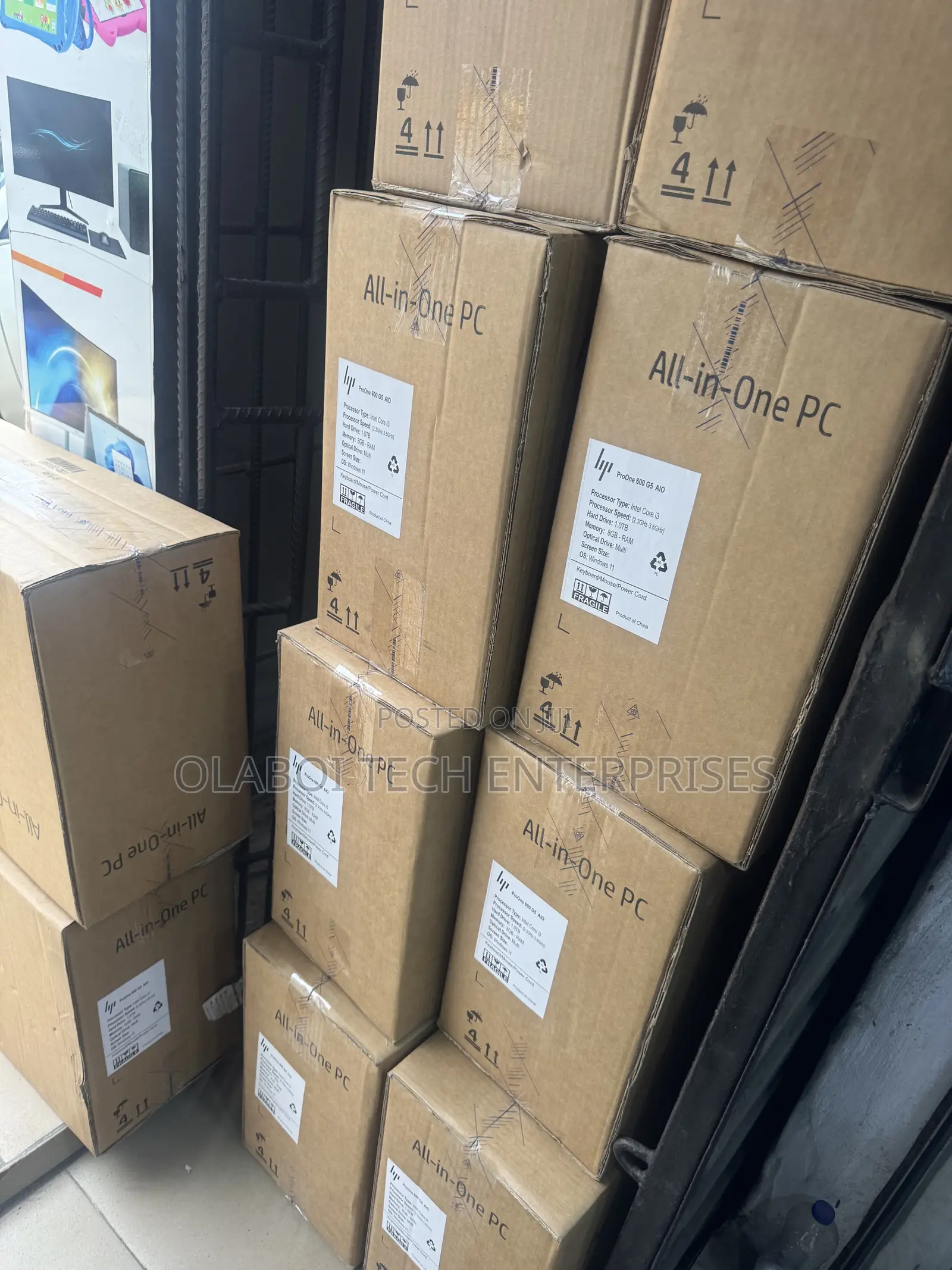 New Desktop Computer HP ProOne 600 8GB Intel Core i3 HDD 1T