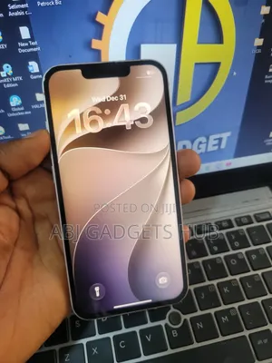 Apple iPhone 13 256 GB Gold