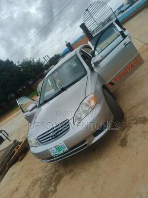 Toyota Corolla 2004 Silver