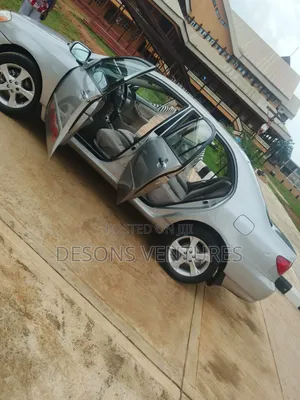 Toyota Corolla 2004 Silver