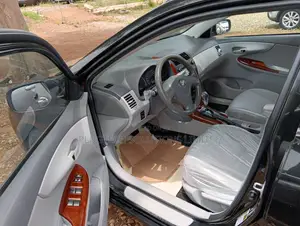 Toyota Corolla 2009 Black