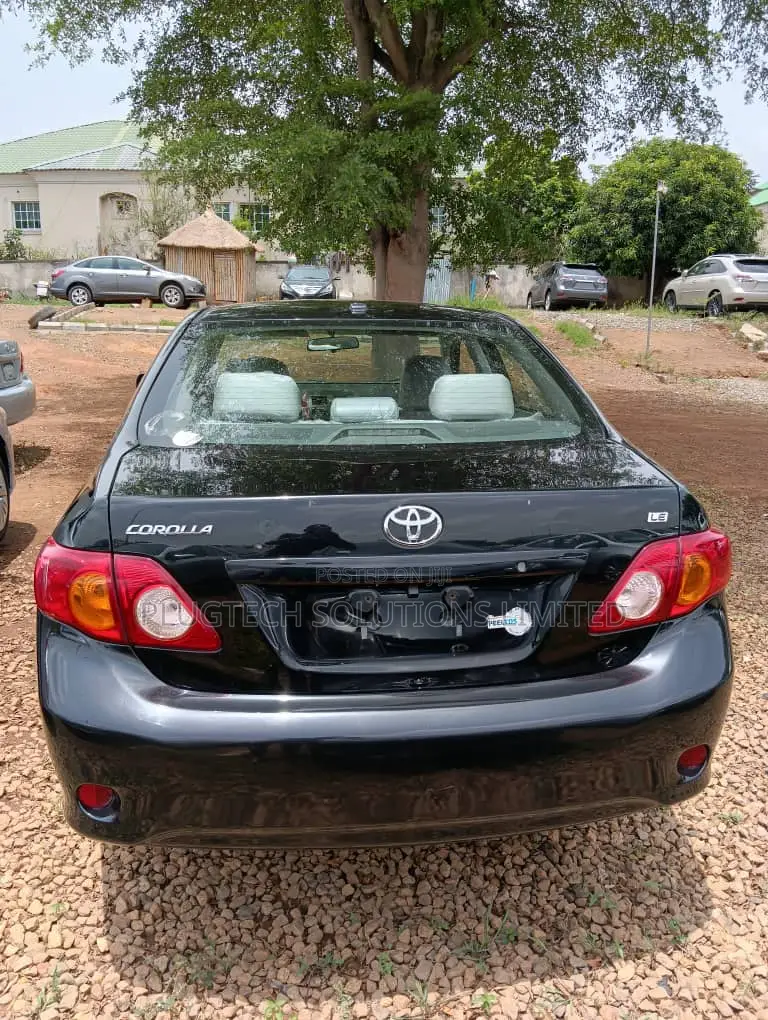 Toyota Corolla 2009 Black