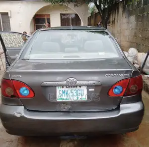Toyota Corolla 2006 Gray