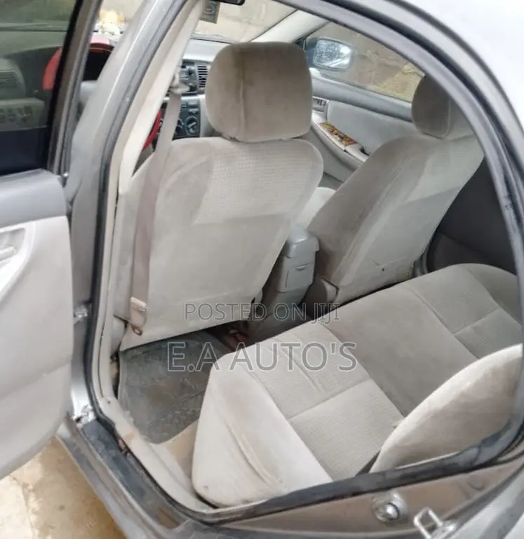 Toyota Corolla 2006 Gray