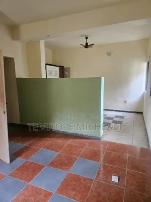 2bdrm Block of Flats in Wuse 2 for rent