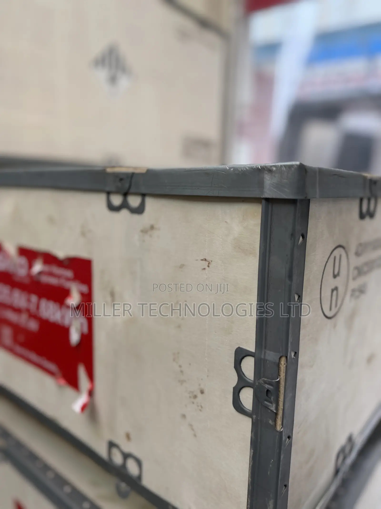 SAKO 7.6kWh 24V Wall-Mounted Lithium Battery