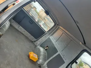 Toyota HiAce 2010